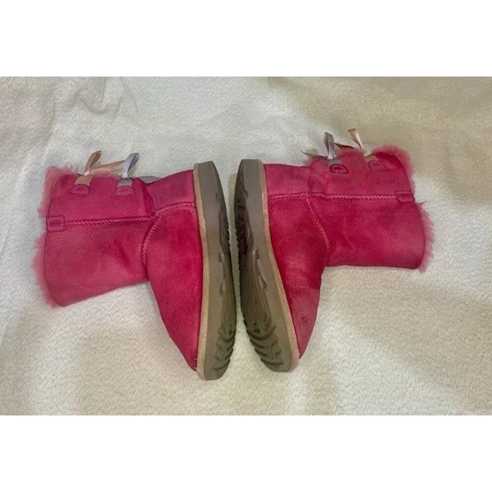 Ugg custom pink Bailey bow boots. Size 2 girls.